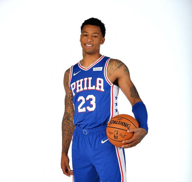 特雷-伯克首节压哨命中76人生涯首球"