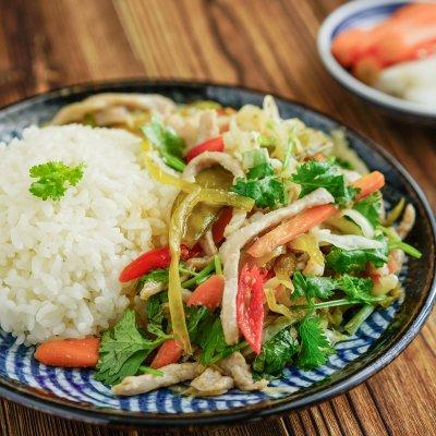 9,【制作泡菜炒肉丝】