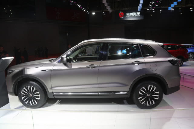 实拍汉腾汽车-汉腾x8,高颜值中型suv,上海车展首发亮相!
