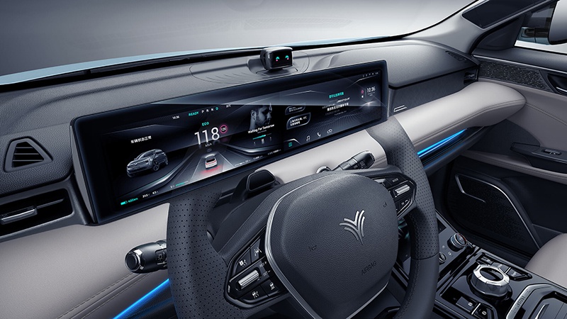 内饰全是屏幕/眼睛都看不过来 哪吒U官图公布