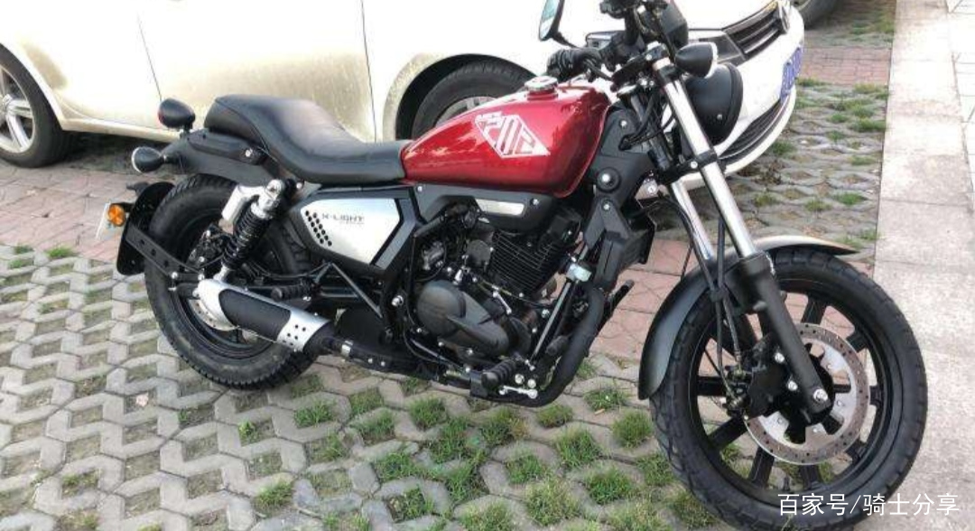 车友问,钱江复古200怎么样?百公里实际油耗是多少?