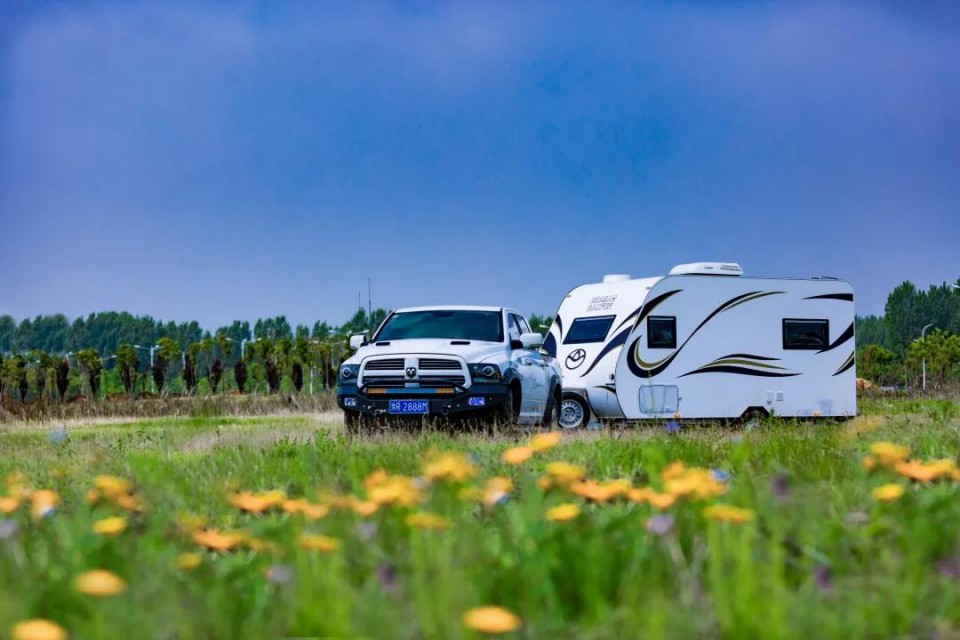 3米款,舒适5.9米款拖挂房车亮相杭州展