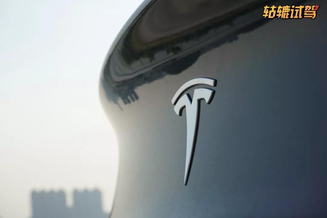 特斯拉model 3国产上市引热议，该高兴的到底是谁？