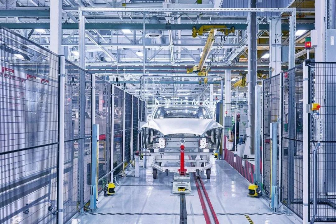 特斯拉model 3国产上市引热议，该高兴的到底是谁？