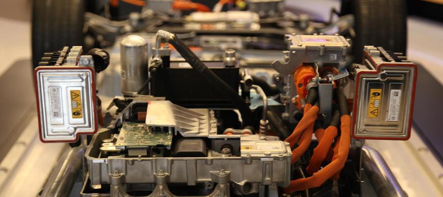 宋楠：研判“并不那么先进”的北京奔驰EQC电驱动技术状态