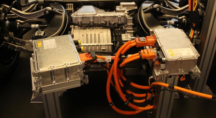 宋楠：研判“并不那么先进”的北京奔驰EQC电驱动技术状态