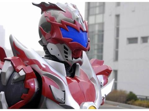 五部铠甲勇士中的五个红色战士，第一代炎龙侠，第五代马帅铠甲_新浪新闻