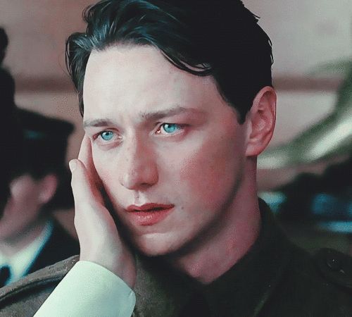 肖战粉丝给肖战起名一美却引发詹姆斯麦卡沃伊粉丝不满