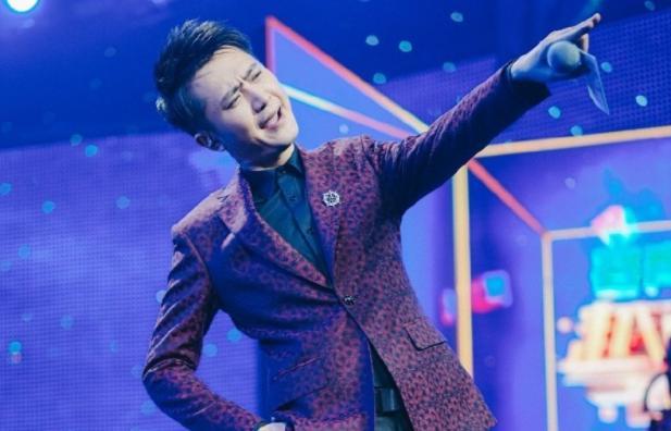 《黄金100秒》当家主持被调走,杨帆接替观众不买账