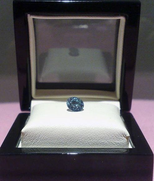 钻石大家都见过,但是用骨灰做成钻石你们见过吗