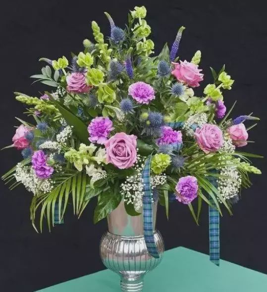 花艺师必知的8个插花造型学习了