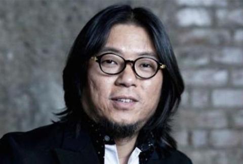 高晓松风尘仆仆的逐梦路上,少不了老狼的不言弃|高晓松|乐队|挚友_新浪新闻