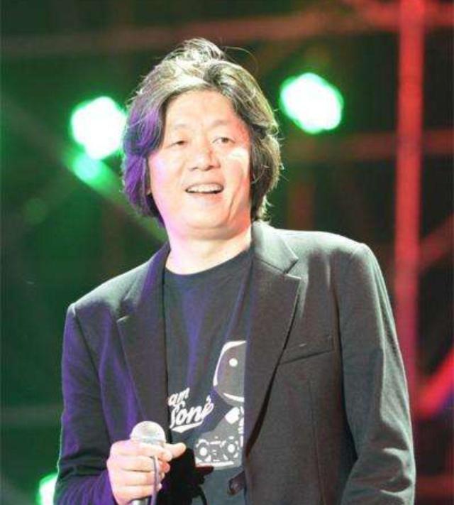 高晓松风尘仆仆的逐梦路上,少不了老狼的不言弃|高晓松|乐队|挚友_新浪新闻