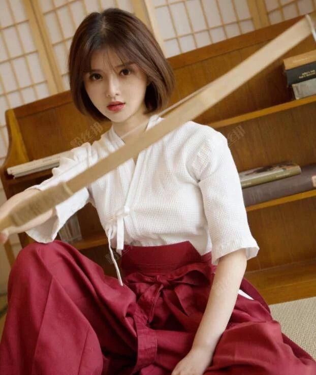 苏珊珊自爆家里很有钱父母都是老板自己的存款上千万