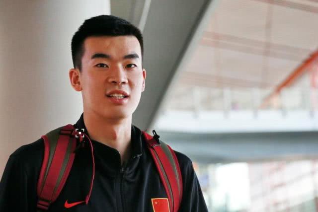 求问:深圳男篮沈梓捷和李慕豪,在cba算是什么水平的球员?
