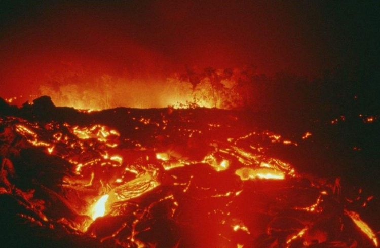 利用火山岩浆来烧掉垃圾,这种方法可行吗?想的太简单