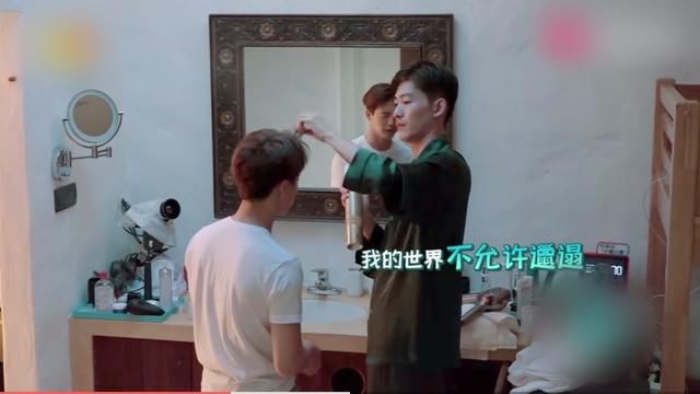 郑爽和张翰在一起为何自卑？看完《客栈》你就会明白