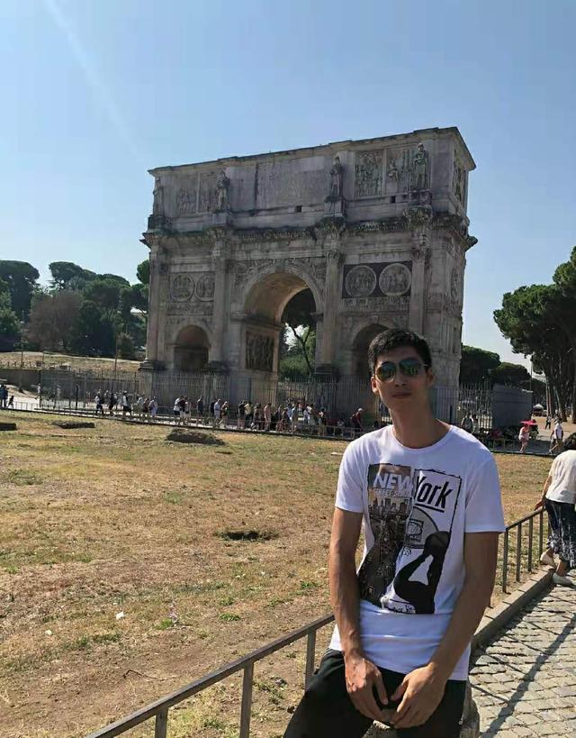 中国男排副攻耿鑫30岁生日,最美的年纪不在过去,在前方