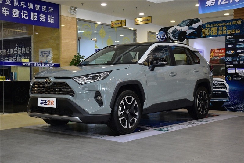 全新RAV4荣放对比CR-V：丰田这一次能翻身吗？