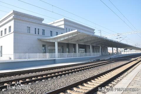 凌海市的第一大火车站——凌海站