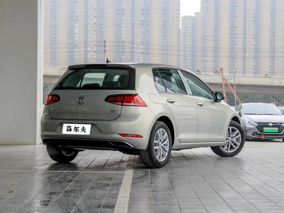买高尔夫还是速腾 15万你可以买到什么大众车？