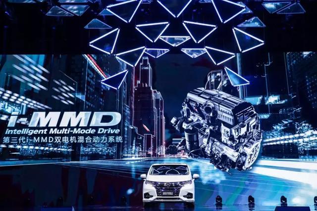 奥德赛混动为什么是30万元以内最合适家用的MPV