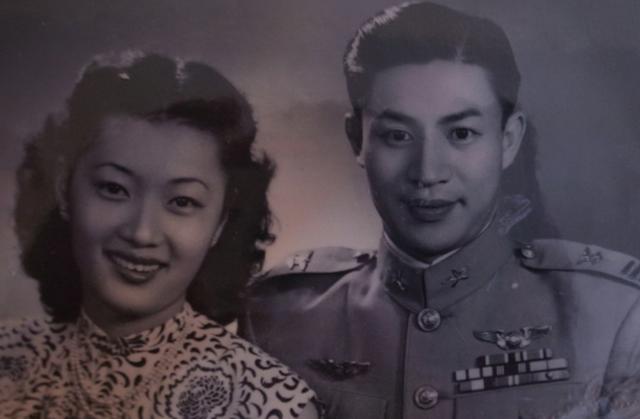 天之骄女孔令仪,不顾家里反对嫁穷小子,婚姻却注定是个悲剧