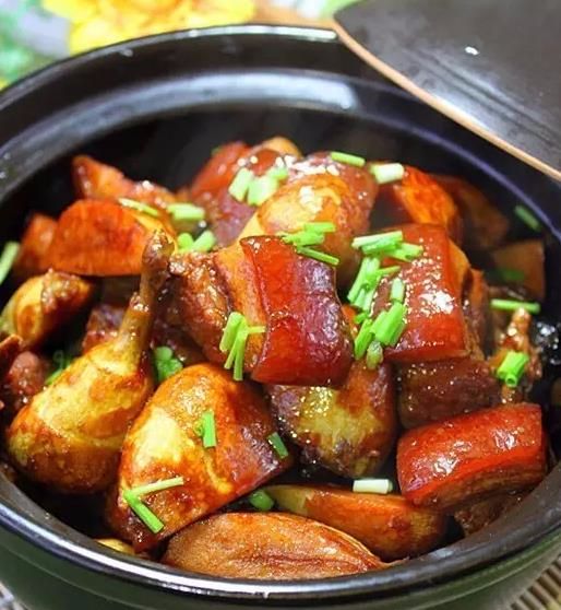 茨菇烧肉茨菇又粉又香是客家人的最爱