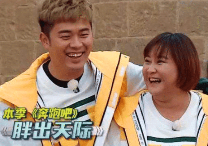 陈赫伊一拍摄大尺度写真互撕对方衣服网友别让张子萱看到