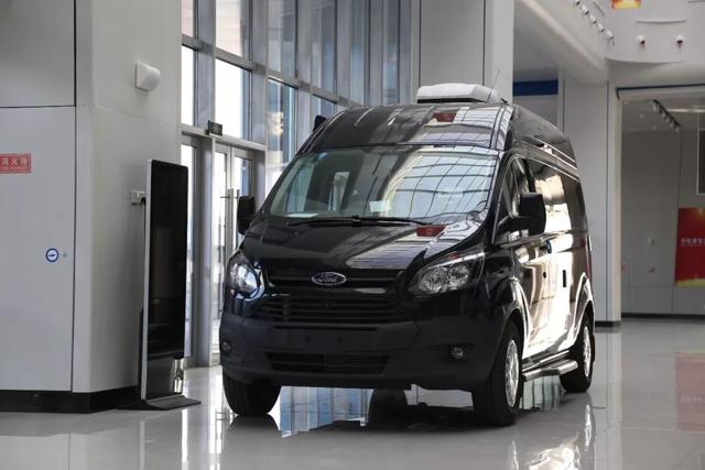 江铃福特小野牛房车升级啦车长不到54米配大厨卫布局精巧