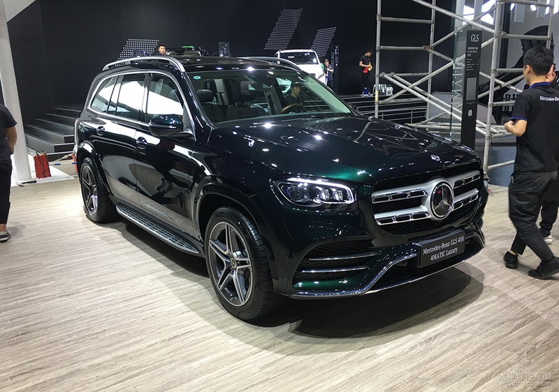 2019广州车展:全新奔驰gls亮相 轴距增长60mm