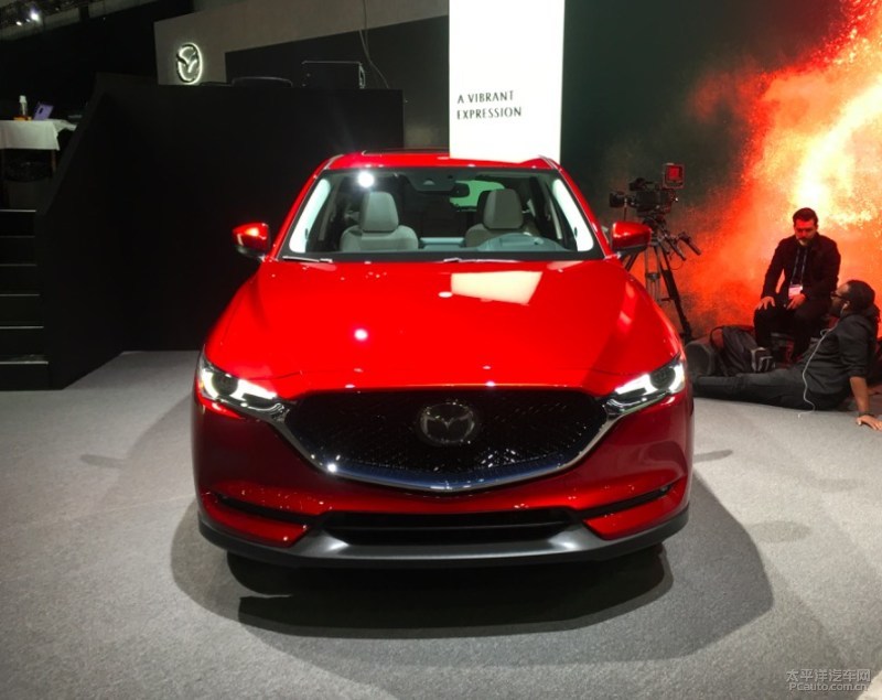 2019洛杉矶车展：新款马自达CX-5亮相 配置升级成亮点