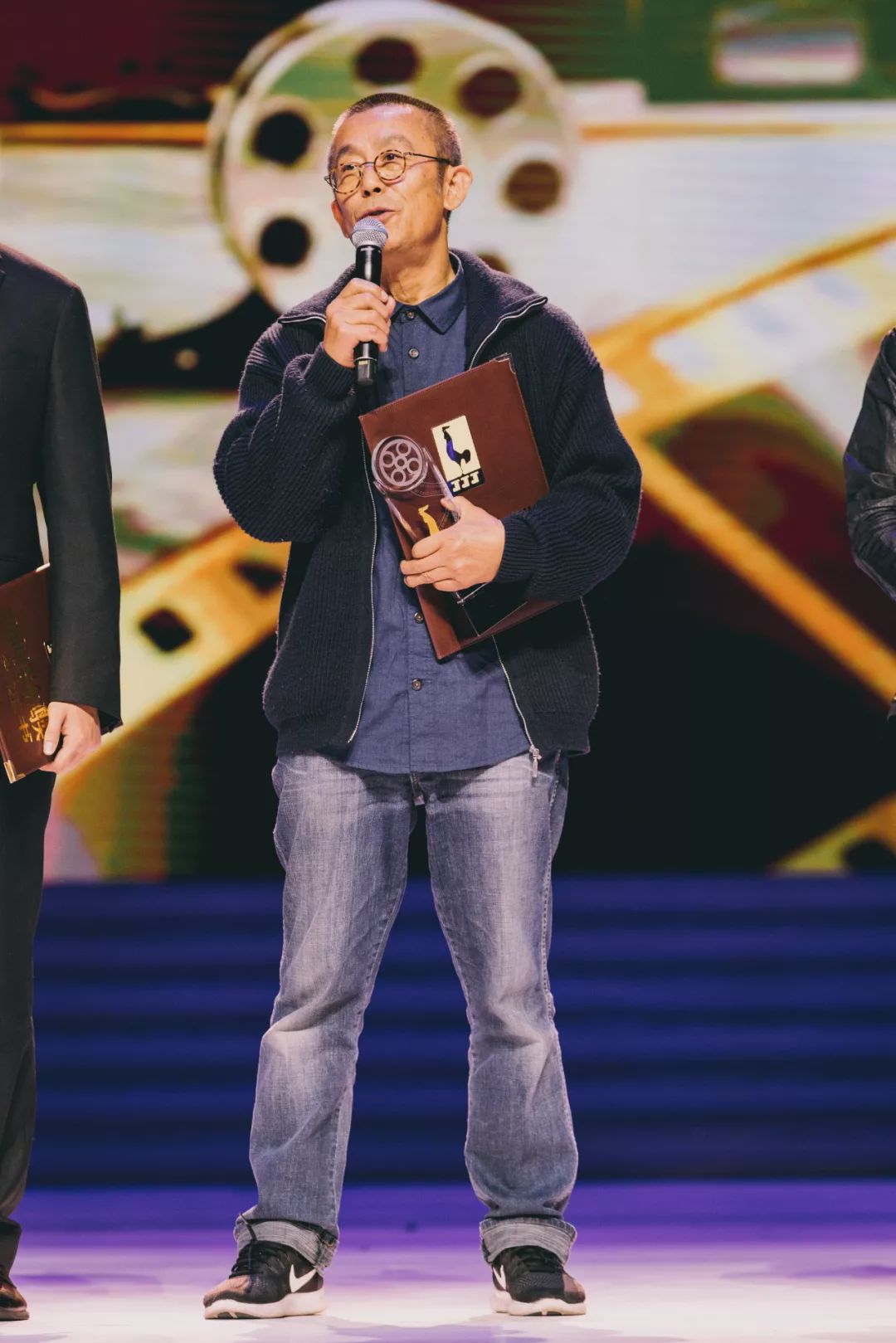 吕乐马伊琍凭《找到你》获金鸡奖提名,角逐最佳导演与最佳女主角