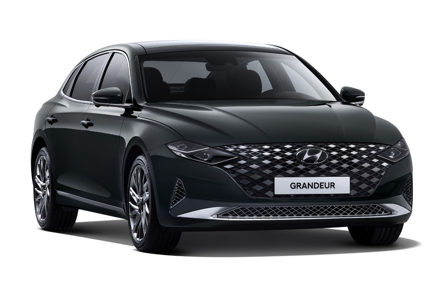 现代azera新款来袭,全新设计更动感,国内上市无望