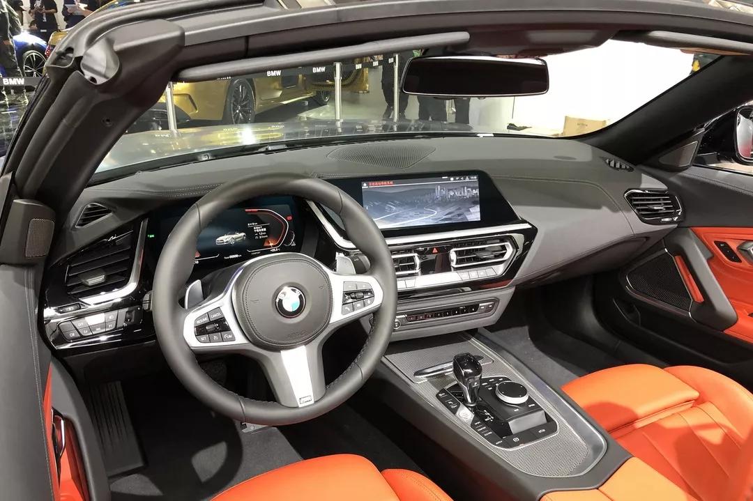 宝马z4银霜限量版上市5388万元的敞篷吸睛神器