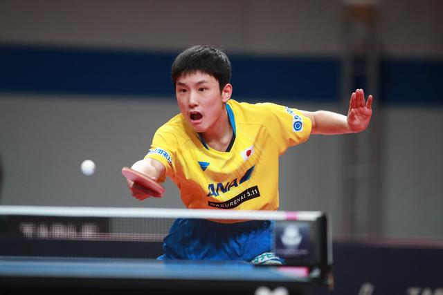 没悬念,国乒小魔王胜丁宁望再战伊藤美诚,张本智和晋级战许昕