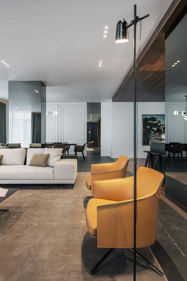 顶级公寓才有的奢华设计,这个3000多平的乌克兰公寓也是极简画风