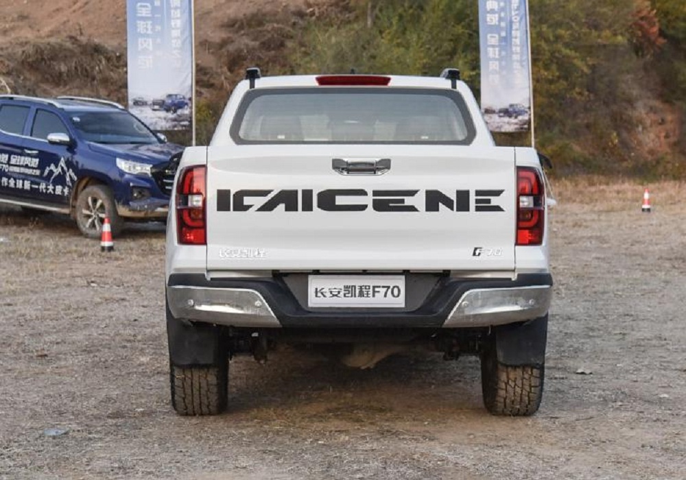 气场不输猛禽，车长5.3m，360全景影像，20万公里质保，9.28万起