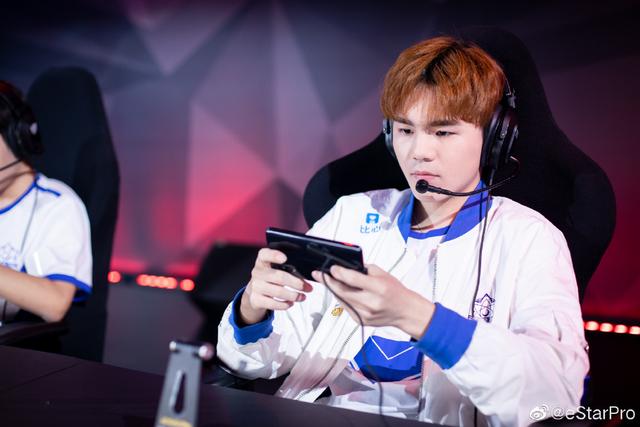 ag挺进四强,月光暗示对阵estar时针对猫神,预测五五开|月光|对阵|羽轩