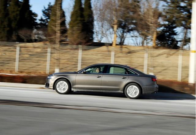 低配奥迪A6L很不值？看完这你就知道 为什么它还是那么抢手了