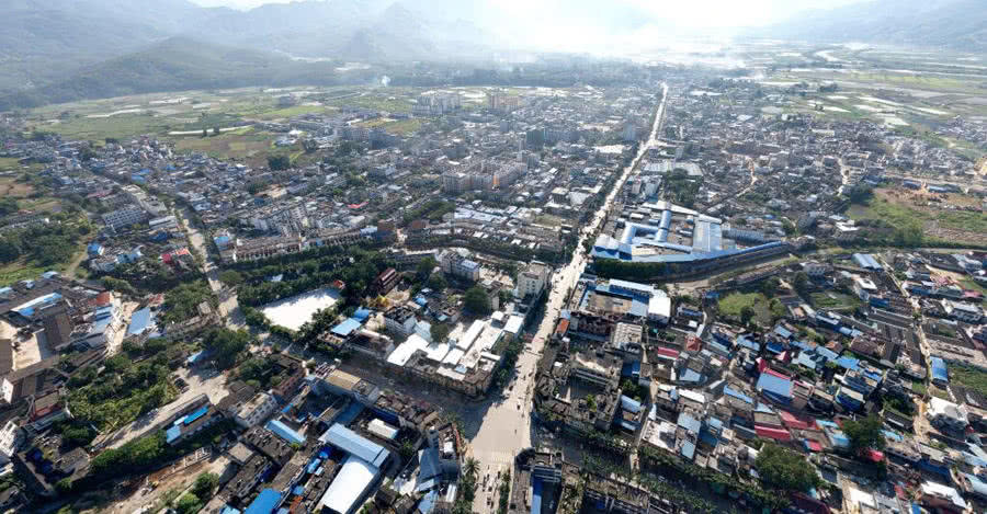 云南临沧耿马县最大的镇,城镇规模堪比县城