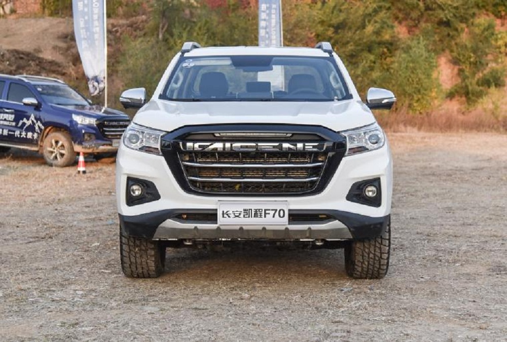 气场不输猛禽，车长5.3m，360全景影像，20万公里质保，9.28万起