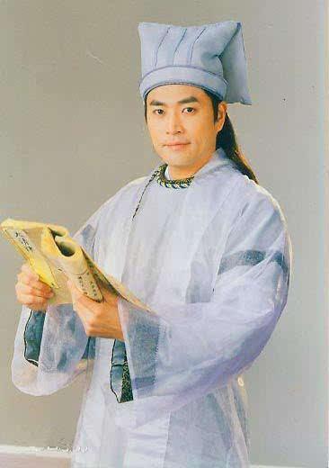 他是曾华倩前男友沈殿霞义子经典角色赌王石志康