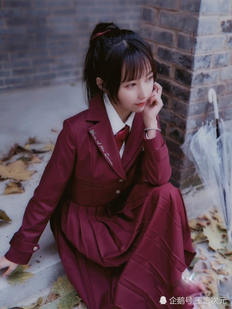 jk制服玫瑰战争不一样的小姐姐