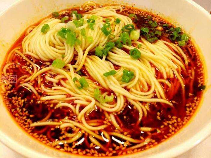 重庆正宗小面培训学校,嘿巴适坚守信念