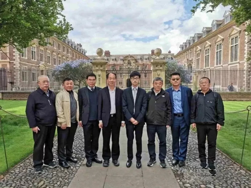 吴少勋,李银会与中国酒业协会理事长王延才等到访剑桥大学实际上在