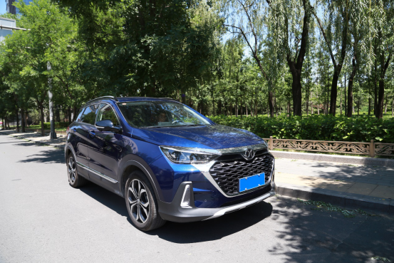 三大件的硬实力怎么比？ BEIJING-X5 Vs上汽荣威RX3