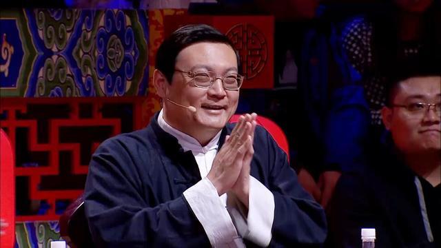 46岁梁宏达和妻子近照,老梁说百分之百不要孩子,老婆道出了真相|老梁|梁宏达|金星