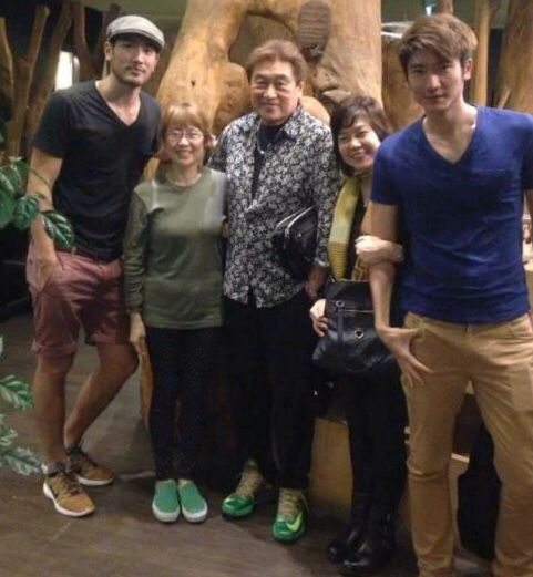 高以翔家庭温馨照二哥高宇桥帅气不输弟弟最抢眼