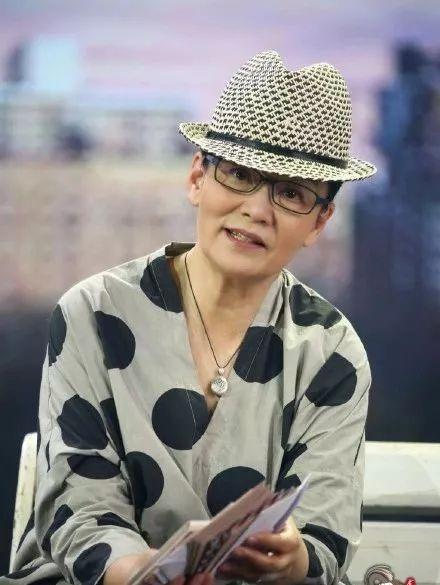 潘虹:首位登上《时代周刊》的华人艺人,四获金鸡奖63岁皈依佛门